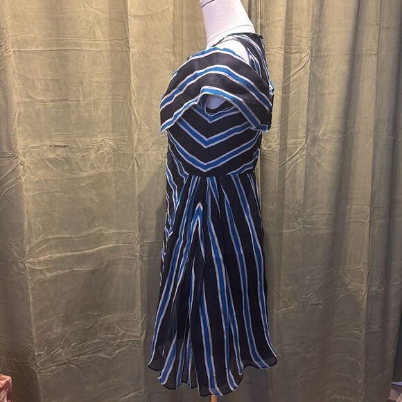 Fendi Elegant Striped Cold Shoulder mini Dress, US4 - Picture 6 of 11